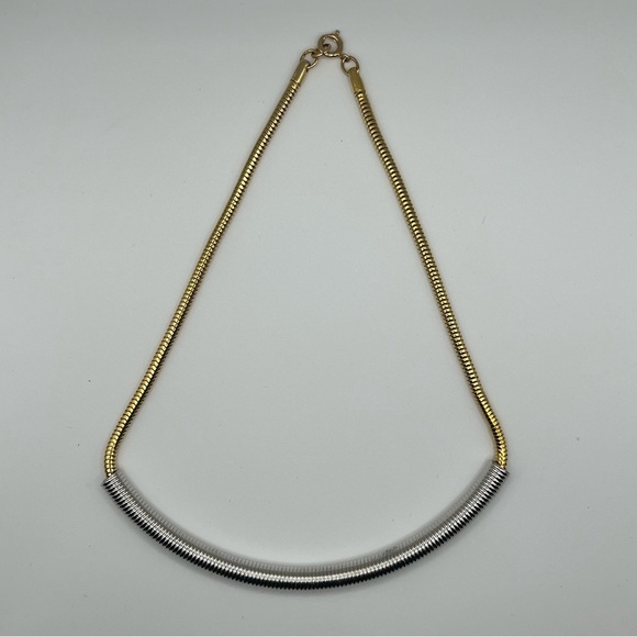 ✨ Two-Tone Gold & Silver Coil Collar Necklace ✨ - Picture 1 of 3
